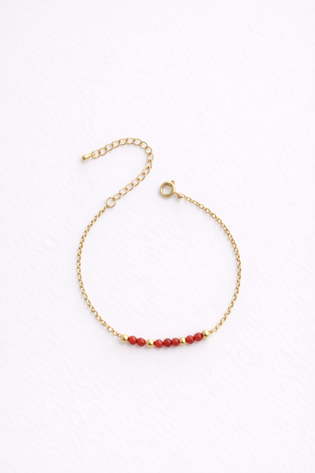 Pulsera dorada de cornalina | fertilidad – creatividad – motivación